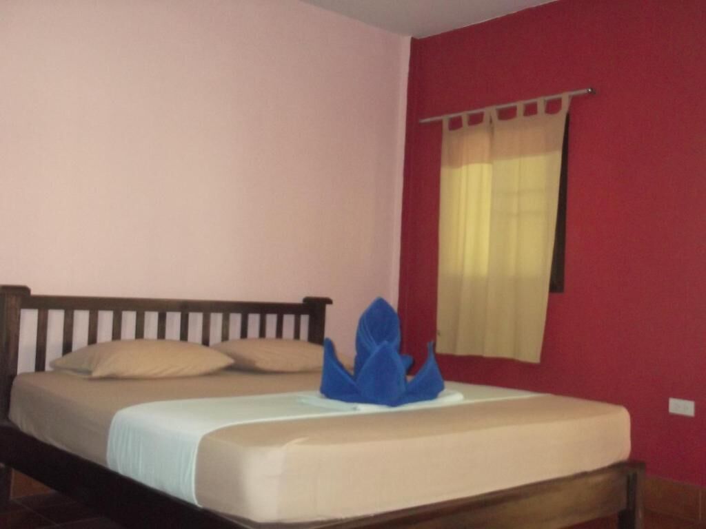 Lanta Bee Garden Resort