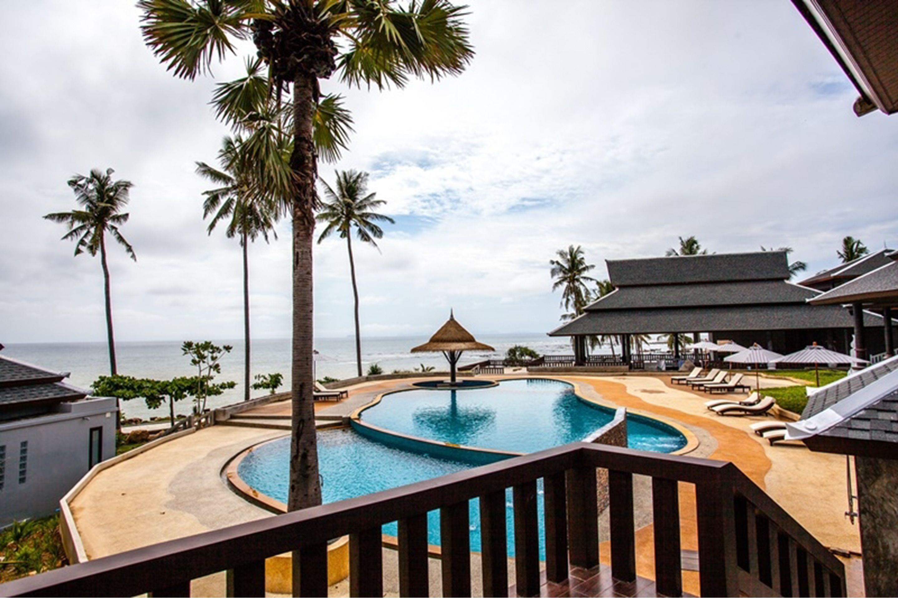 Lanta Corner Resort