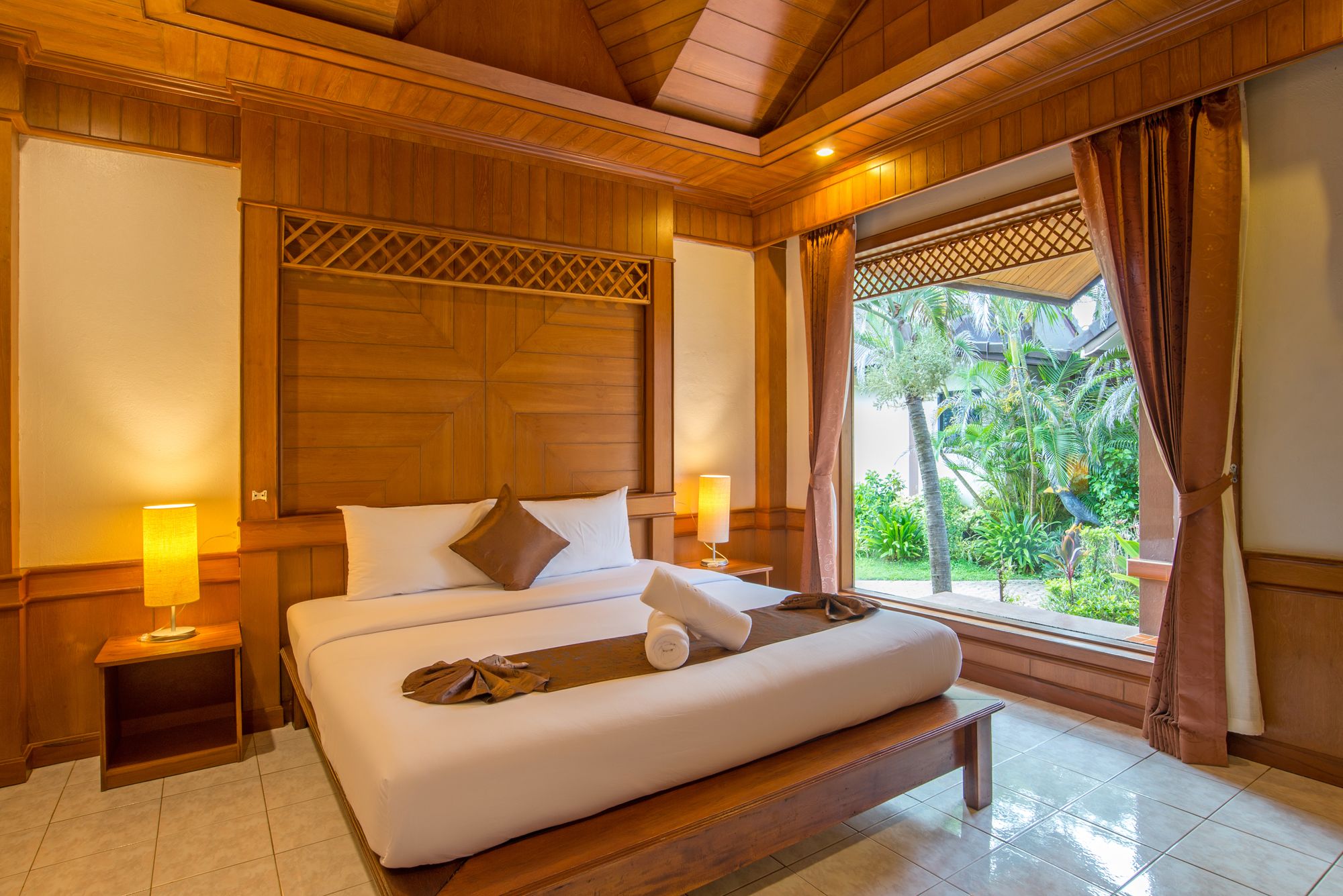 Lanta Miami Resort