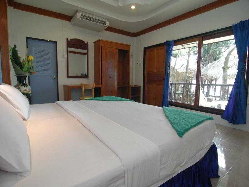 Lanta Nice Beach Resort