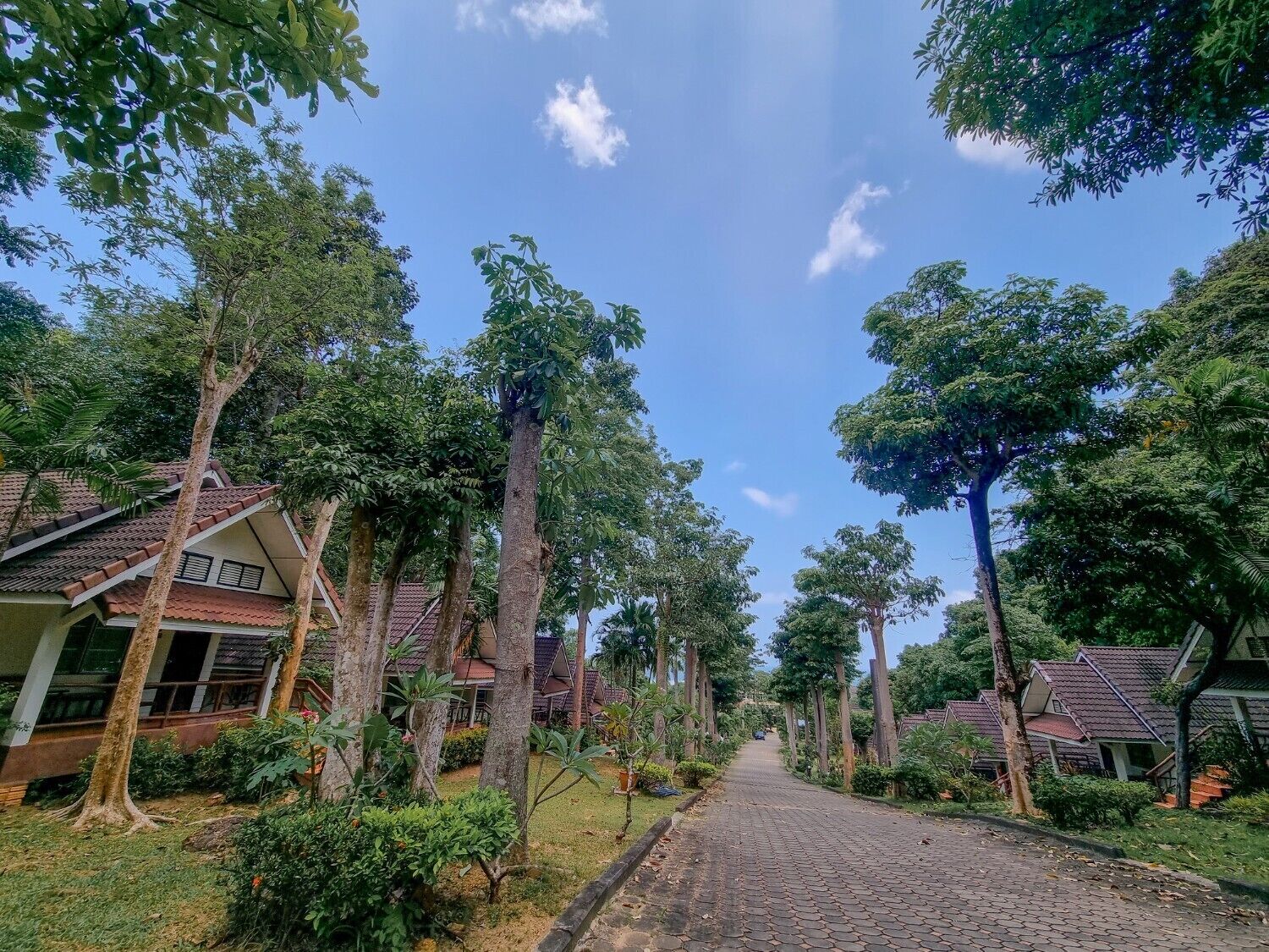 Lanta Village Resort by OYO Rooms