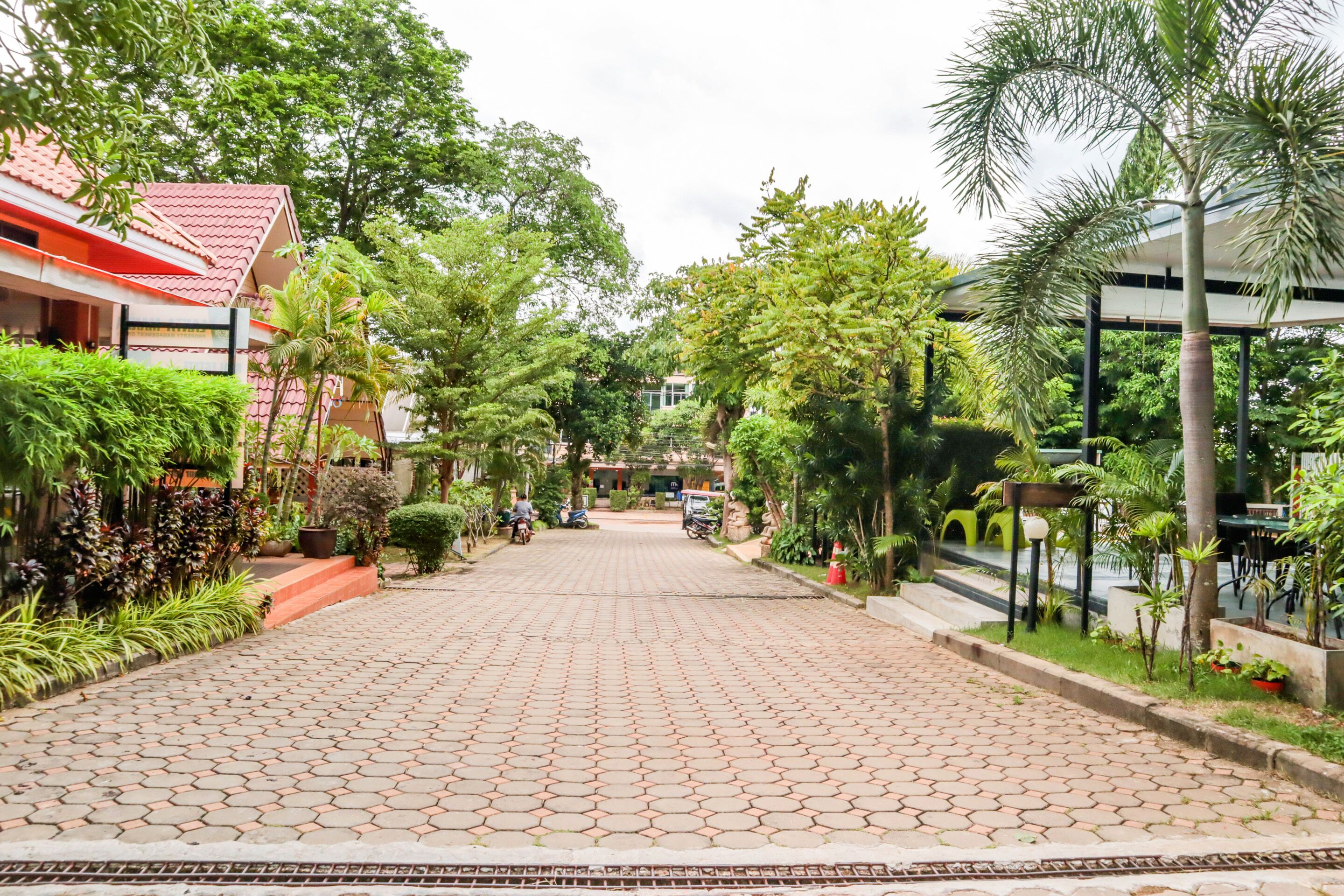 Lanta Village Resort by OYO Rooms