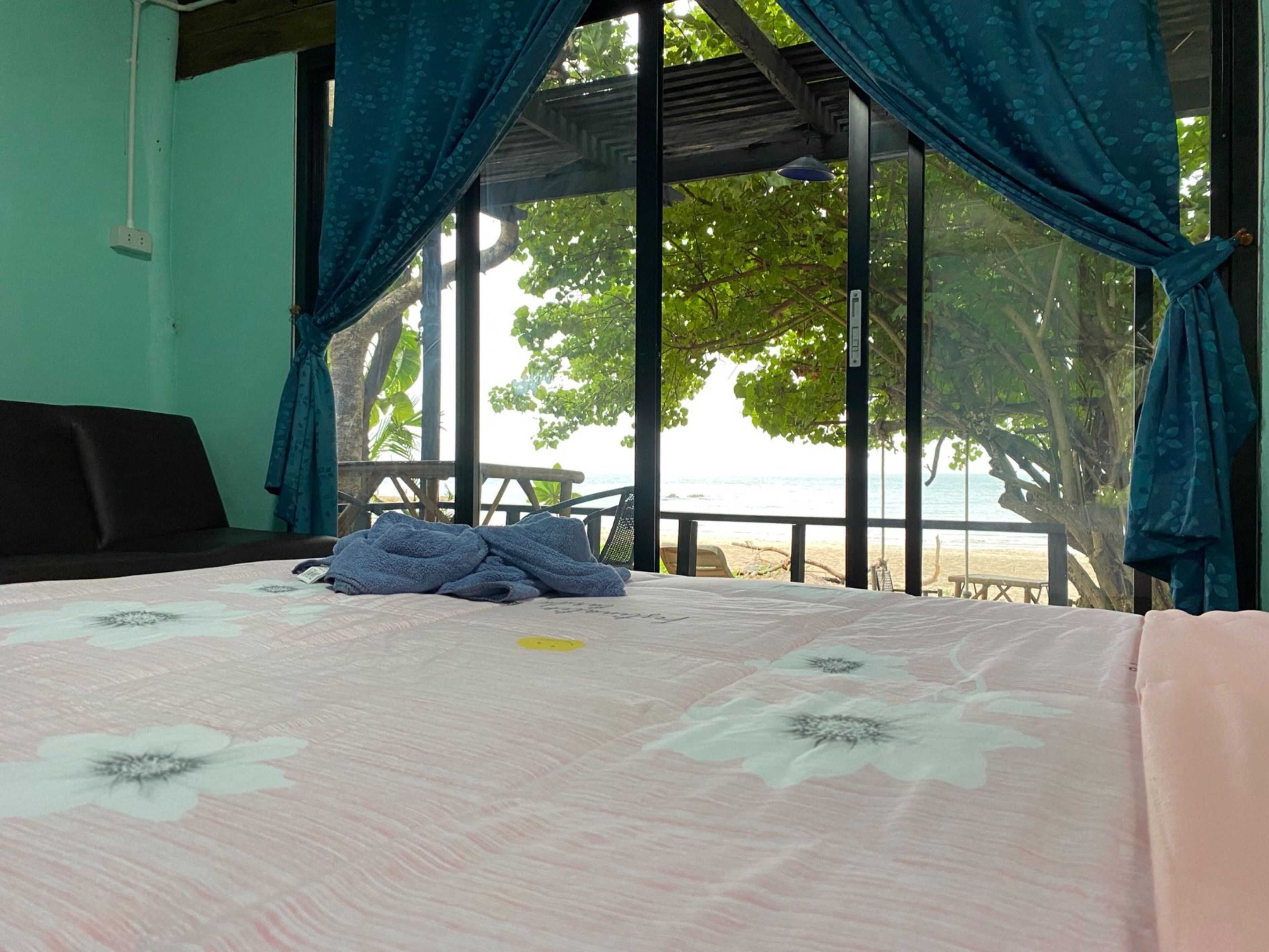 Last Beach Resort Sha