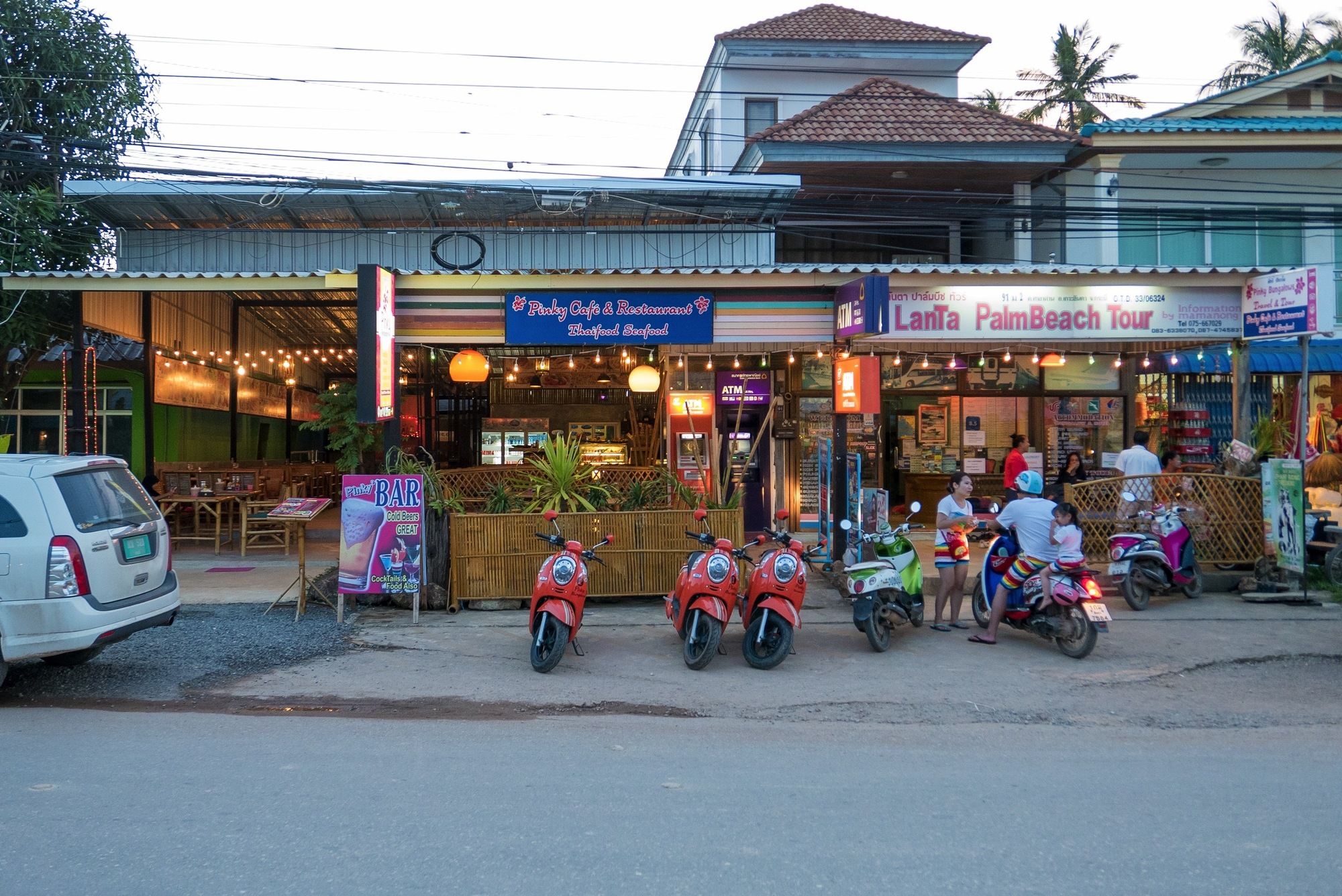 Pinky Bungalow