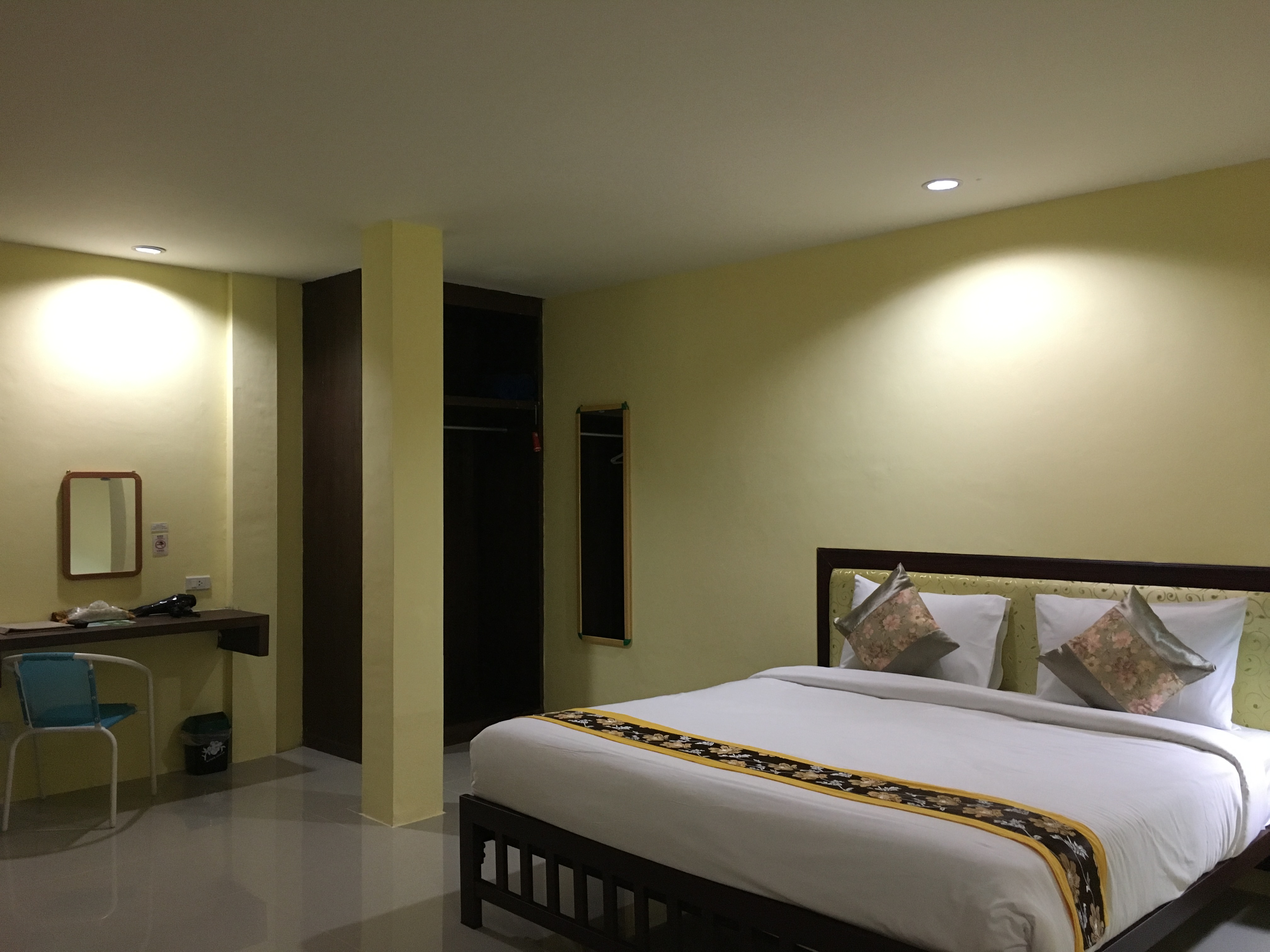 Anyavee Nam Mao Beach Resort