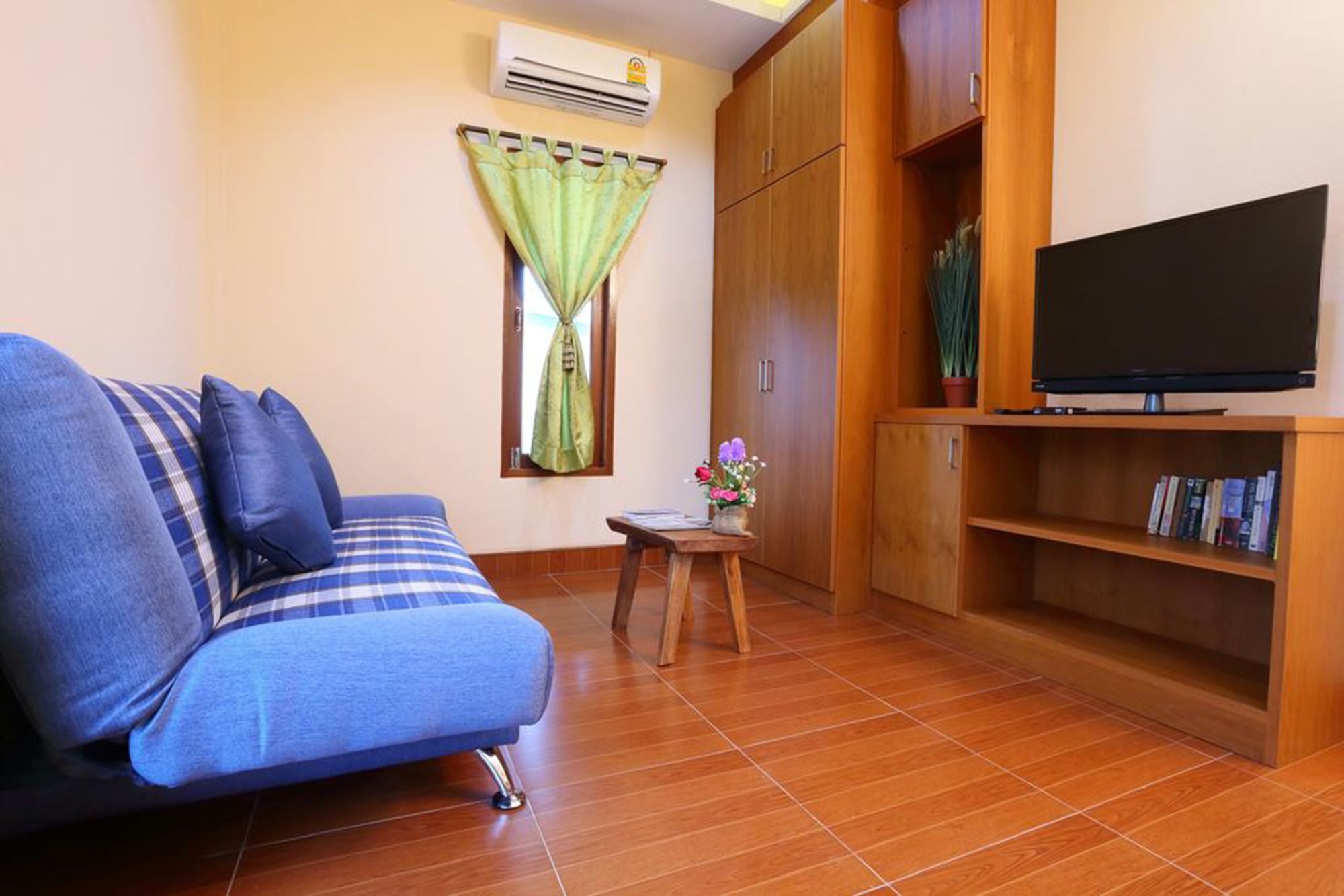 OYO 690 Bann Supansa Resort
