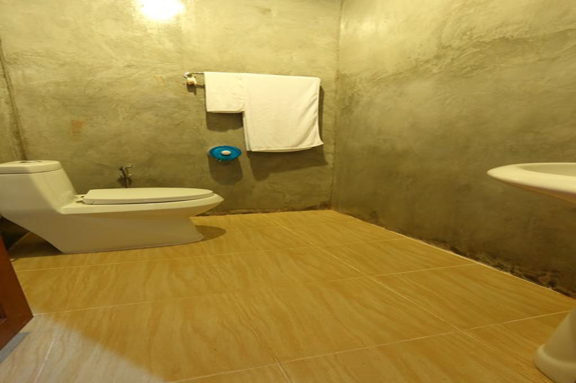 OYO 690 Bann Supansa Resort