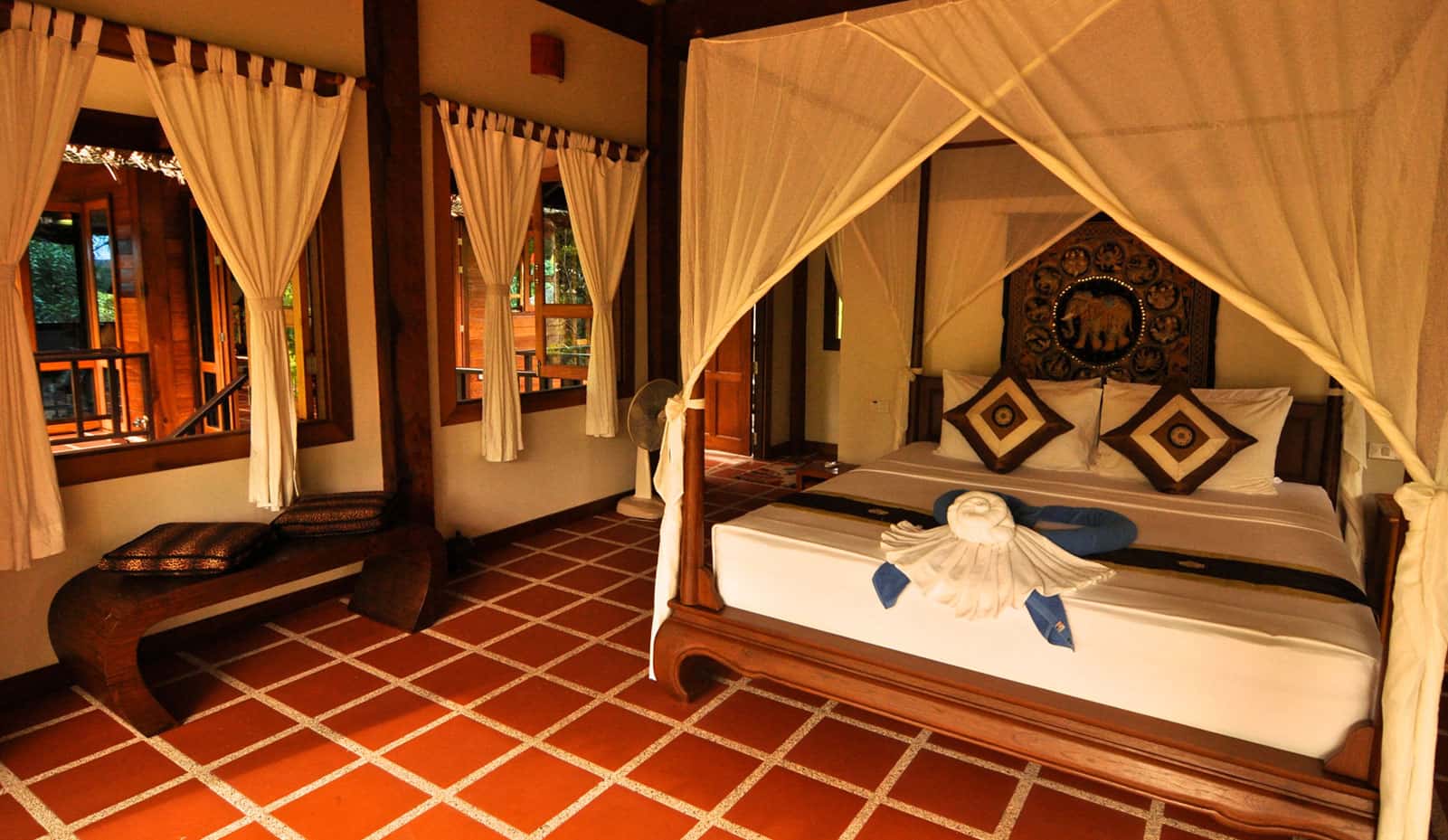 Koh Jum Beach Villas