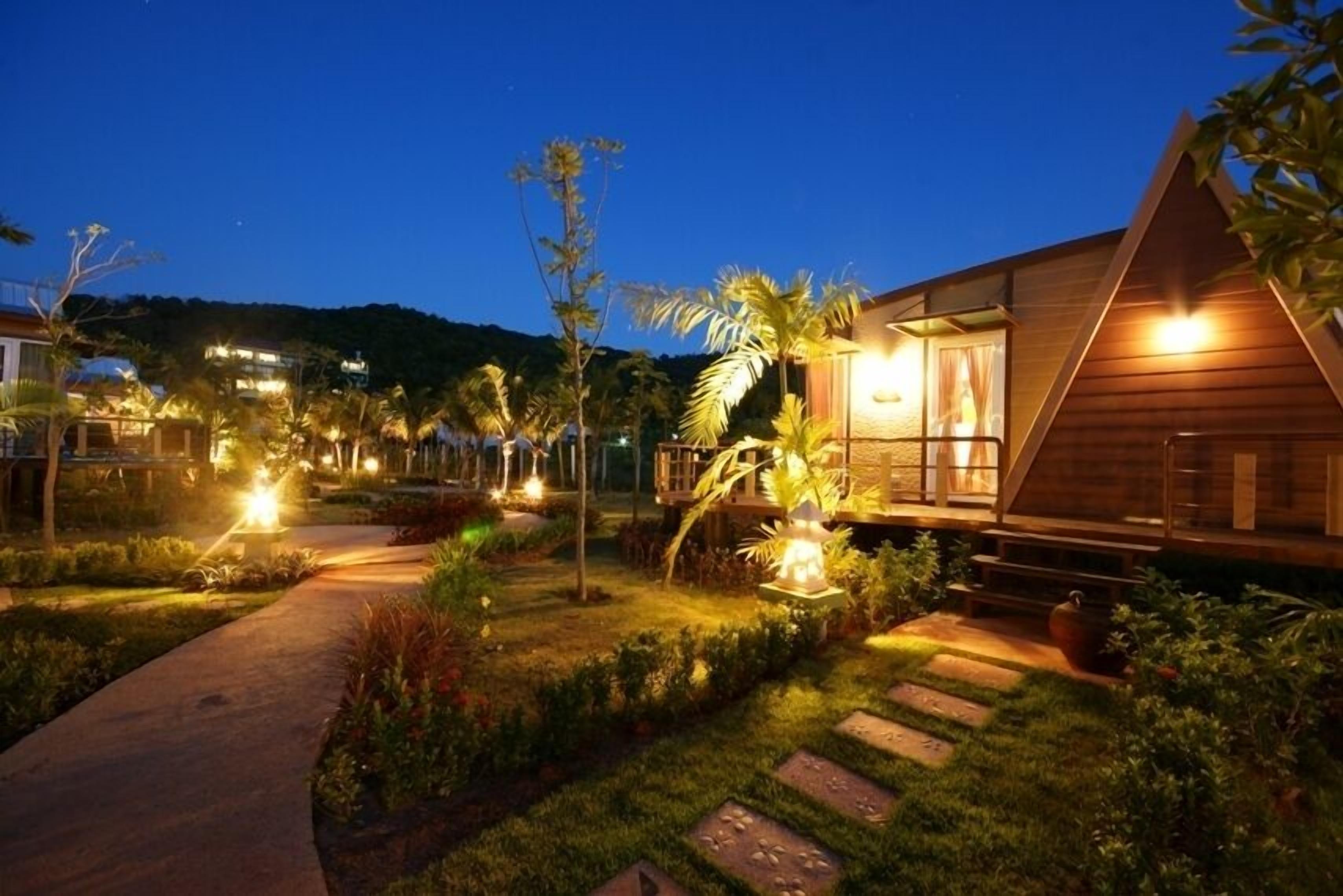Palm Paradise Resort