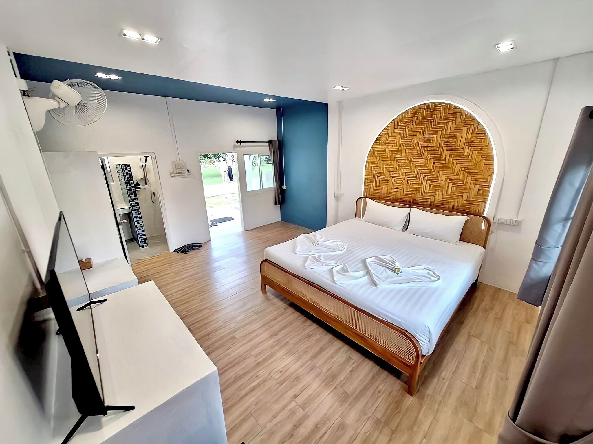PAN Beachfront Resort Krabi