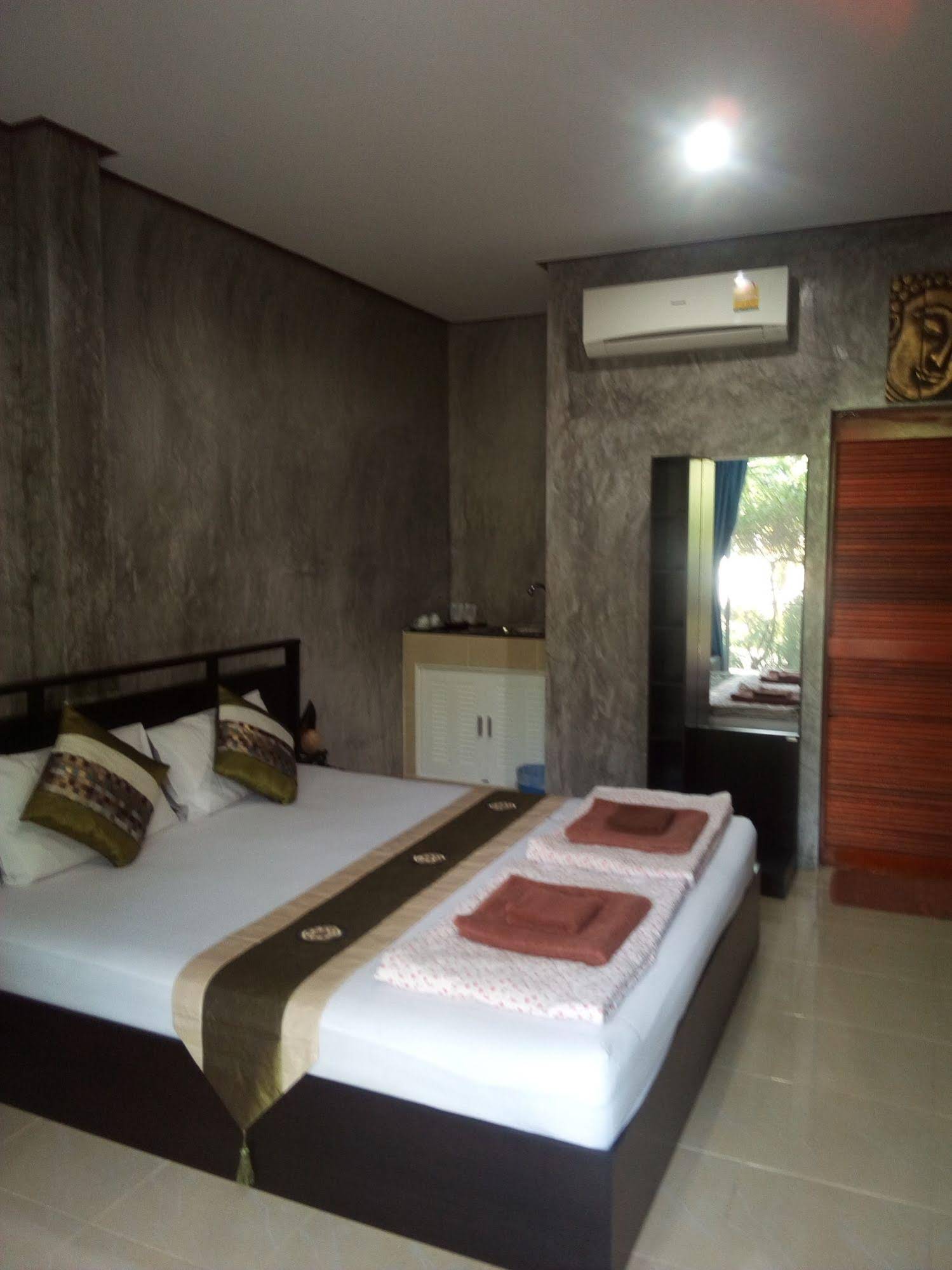 Real Relax Resort