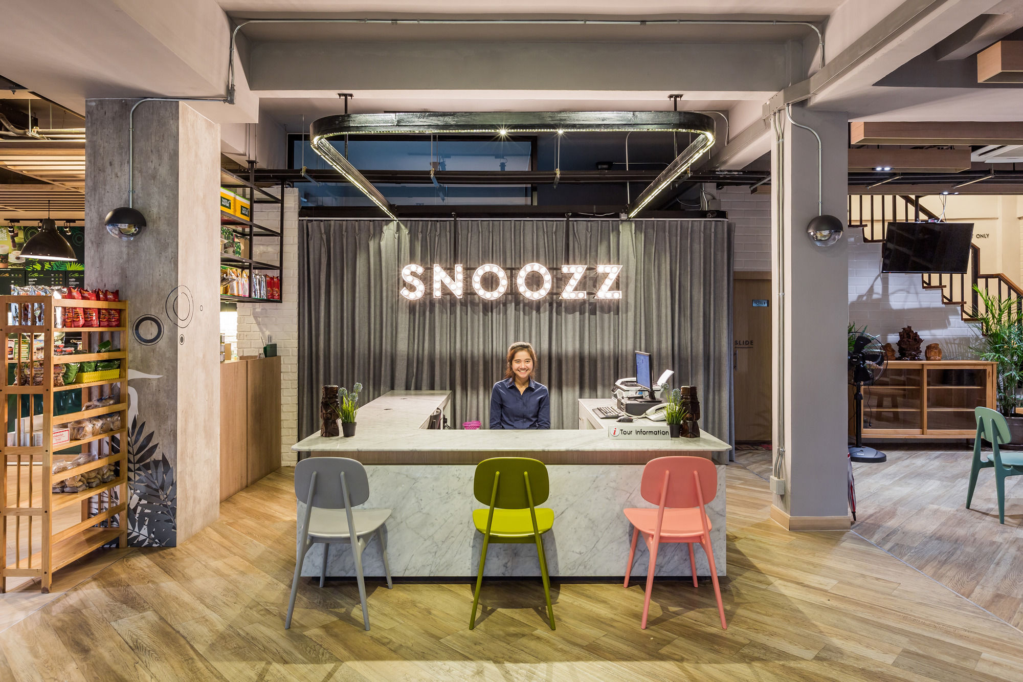 Snoozz Hotel