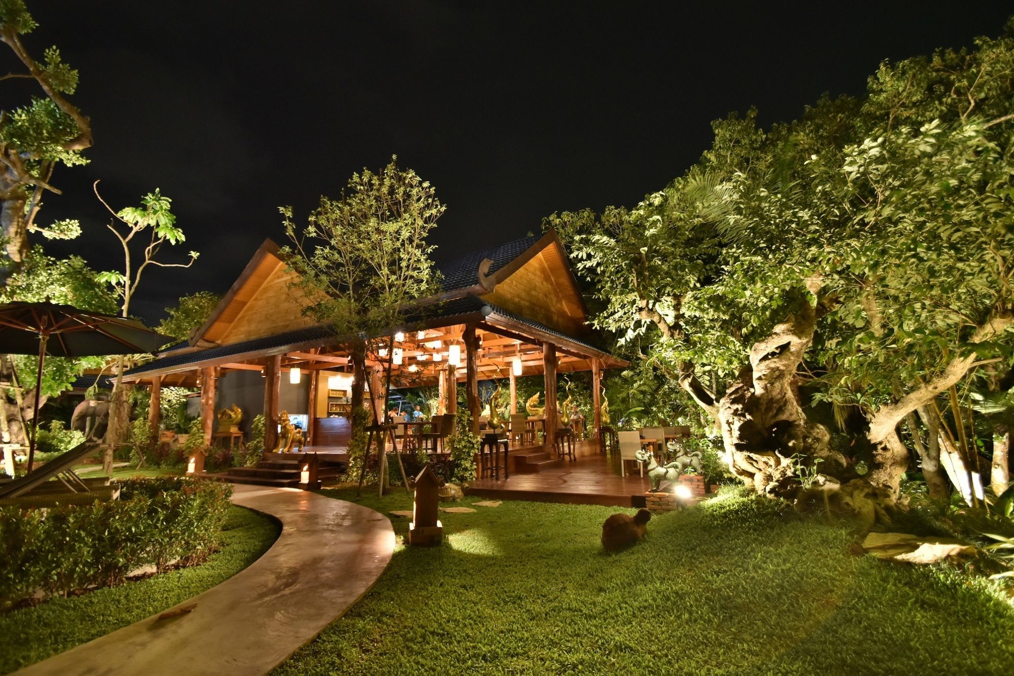 The Nine Thipthara Resort