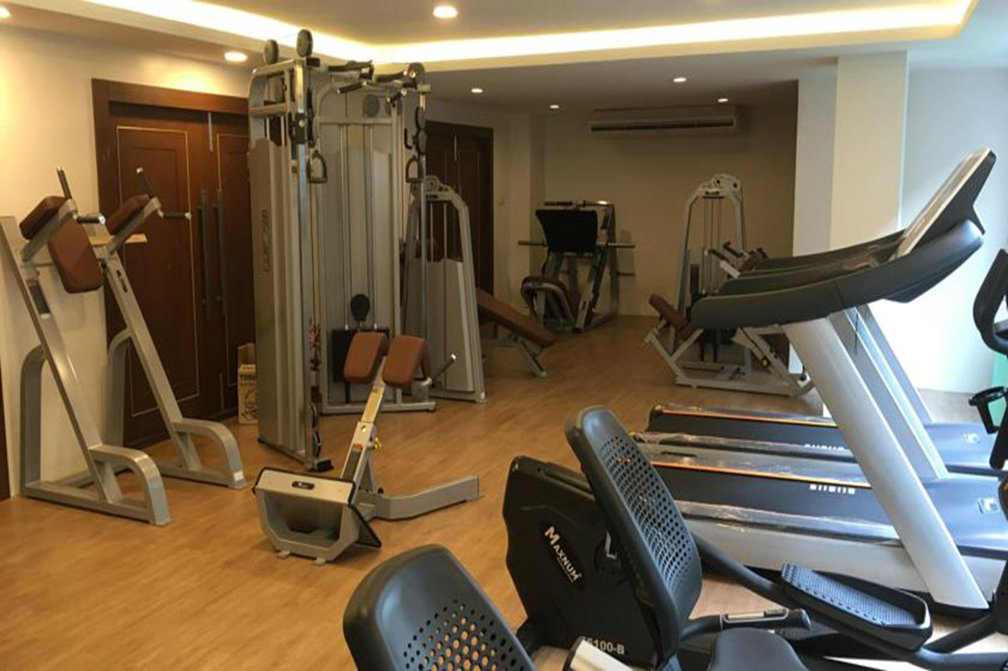 Metro Hotel & Spa