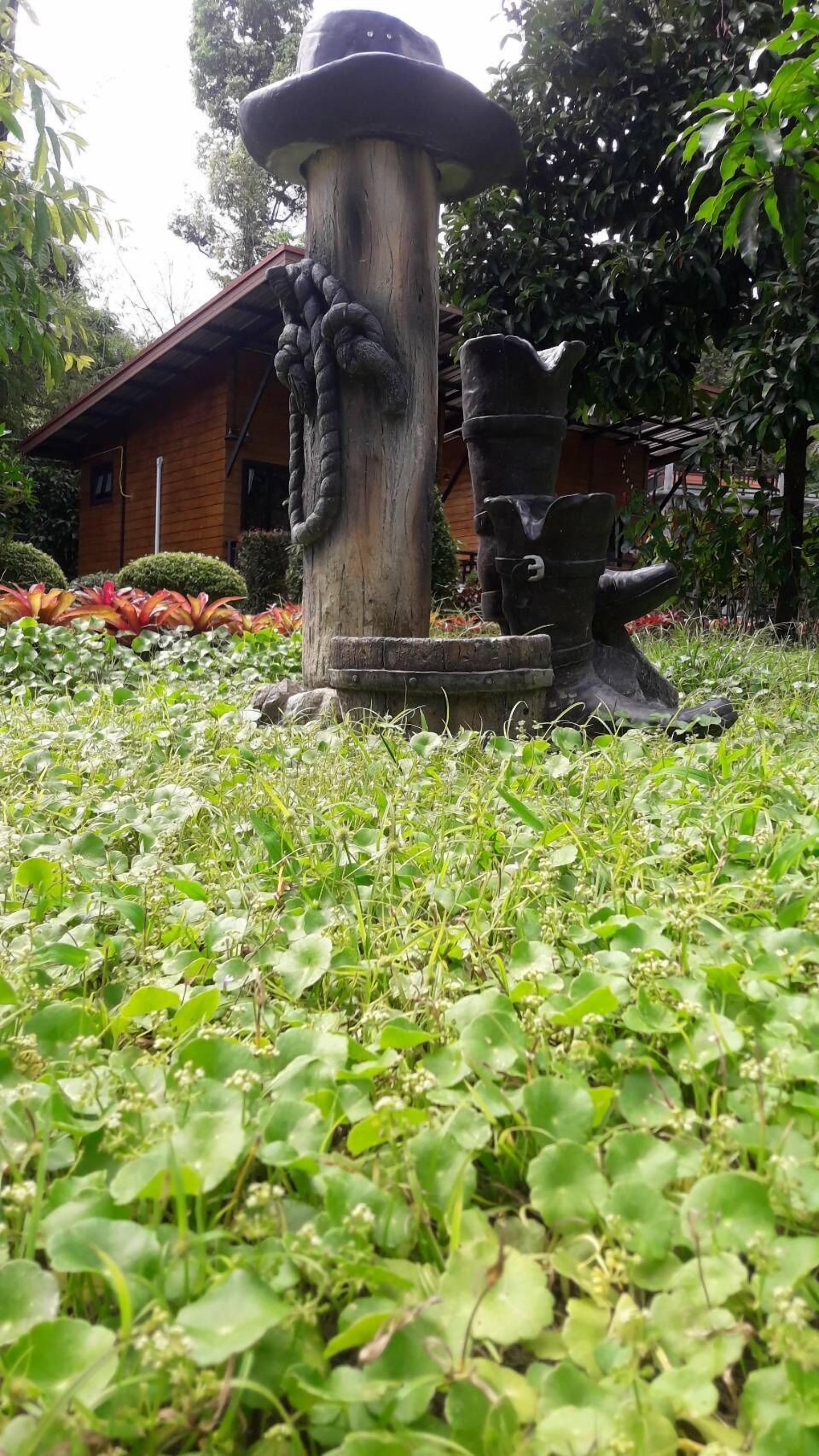 Plainam Resort
