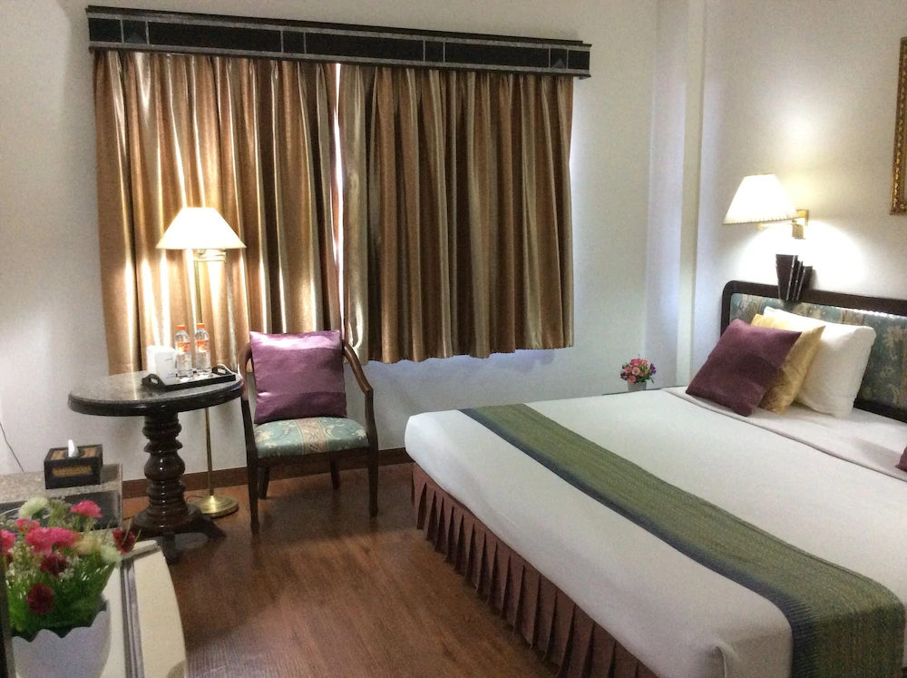 Thai Hotel
