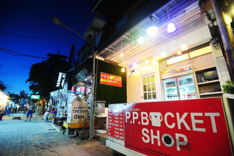 Phi Phi Bucket Hostel