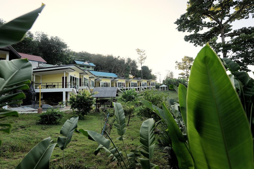 Phi Phi Chang Grand Resort & Spa