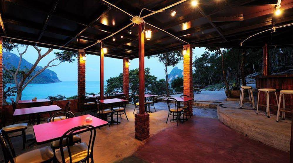 Phuphaya Seaview Resort