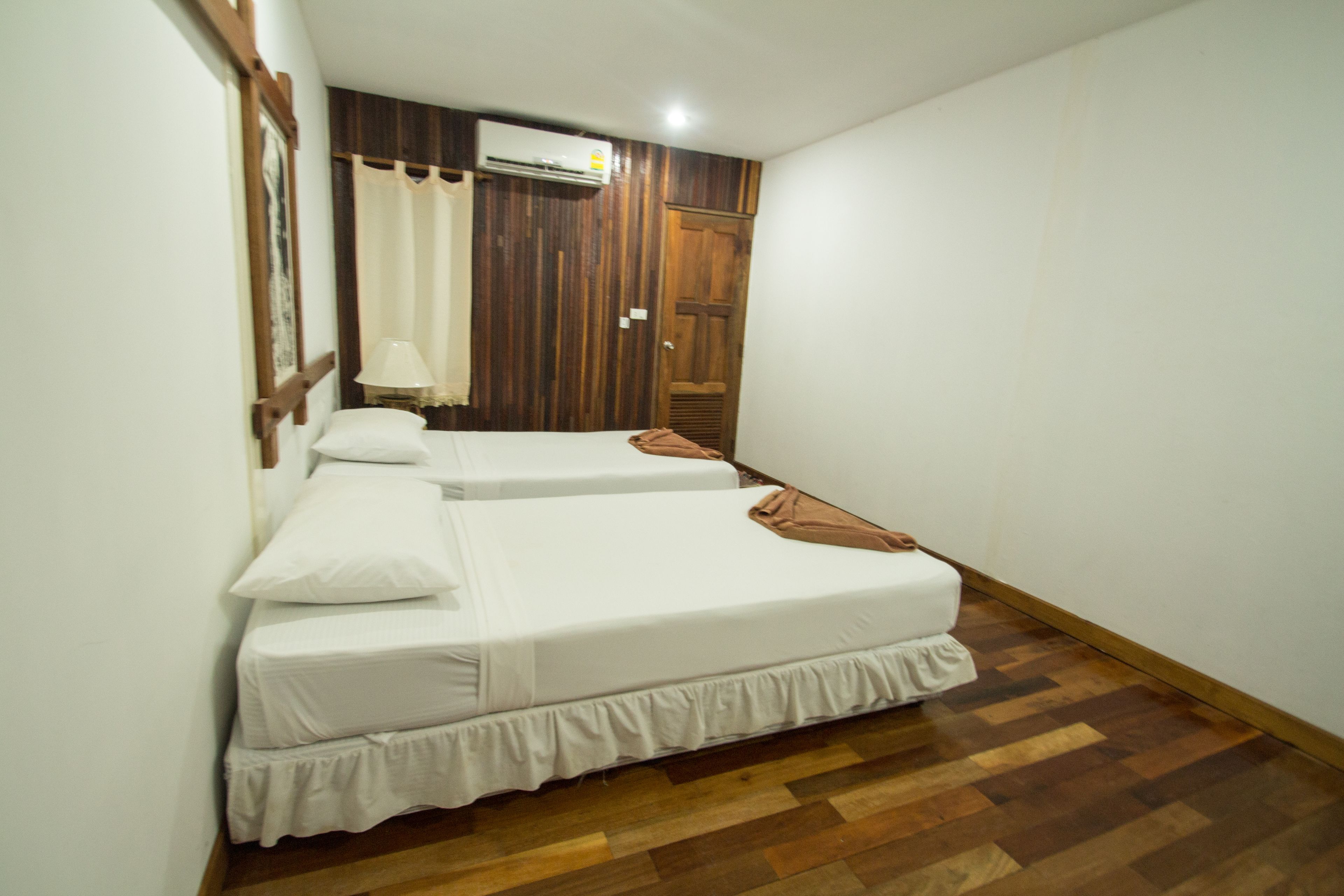 Tropical Garden Bungalow