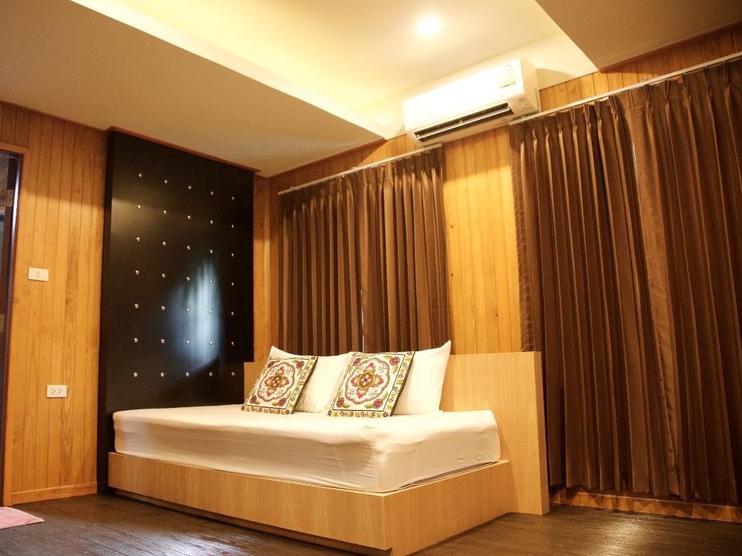 Poohbar Resort & Lotusdive