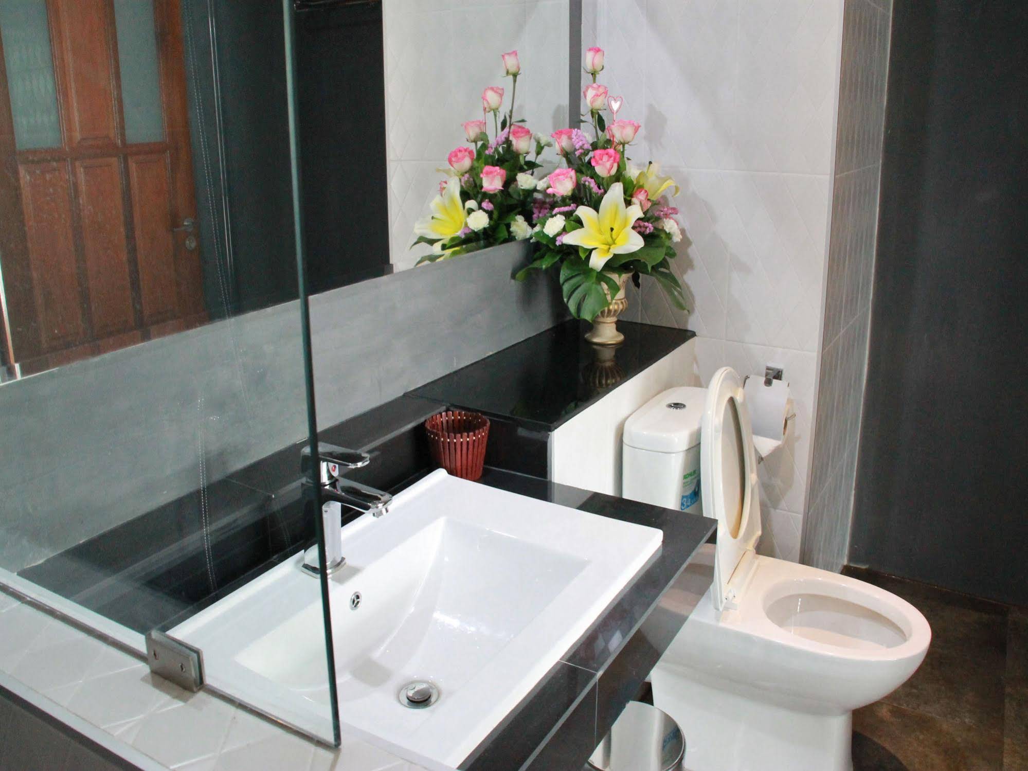 CBD Hotel Suratthani