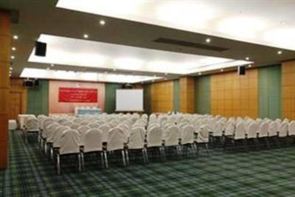 Diamond Plaza