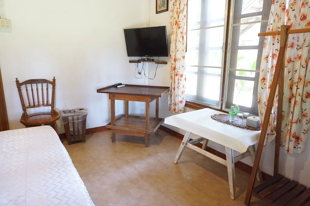 Donsak Orchid Resort