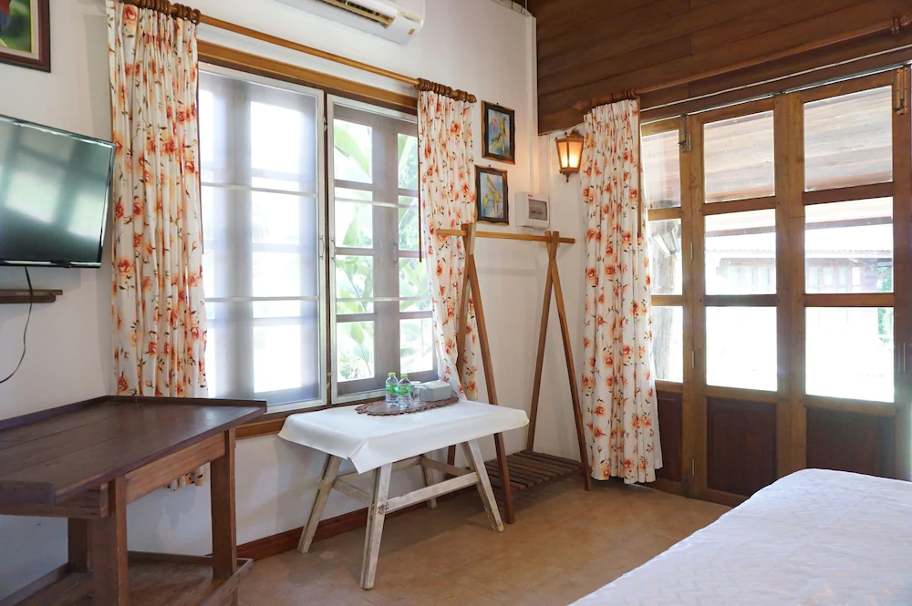 Donsak Orchid Resort
