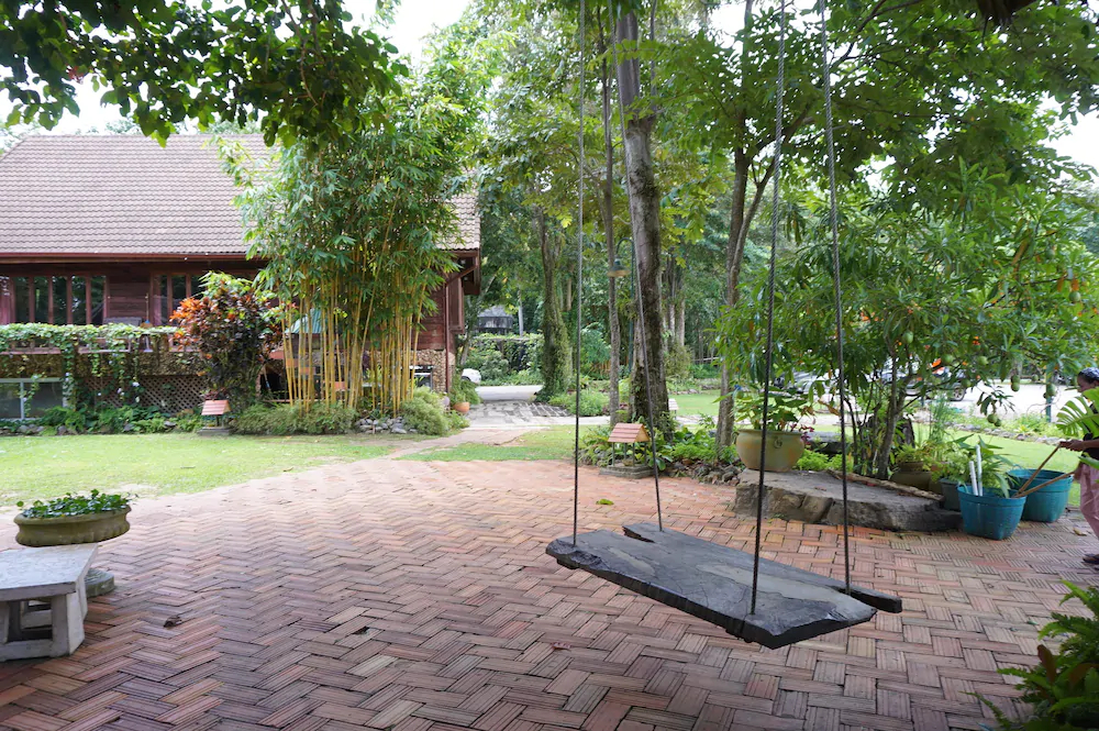 Donsak Orchid Resort