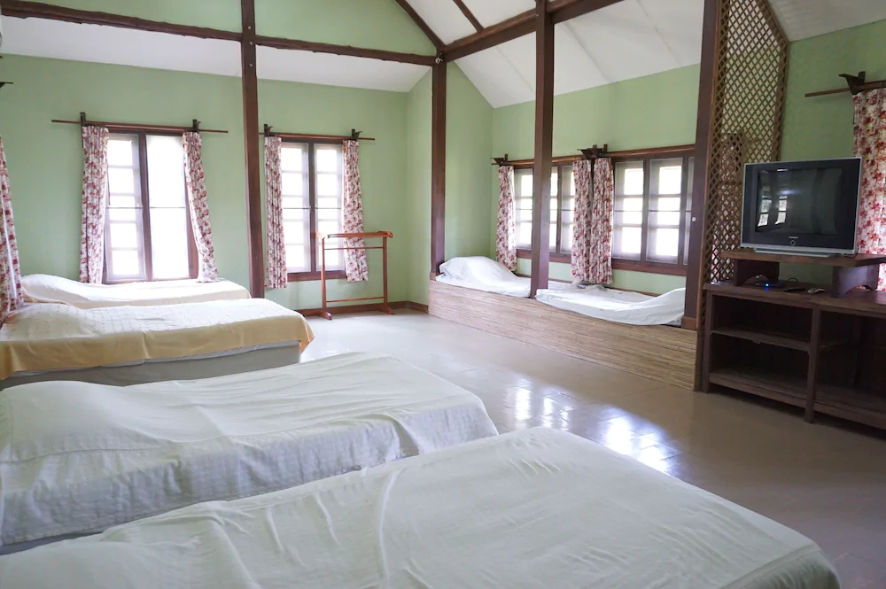 Donsak Orchid Resort