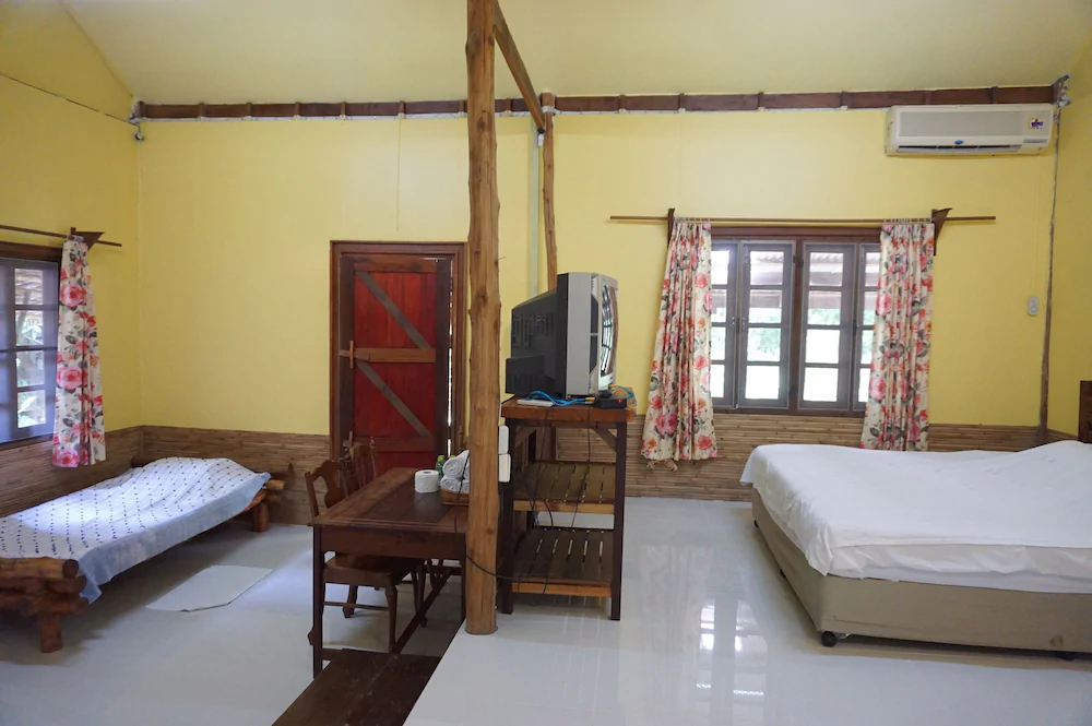 Donsak Orchid Resort