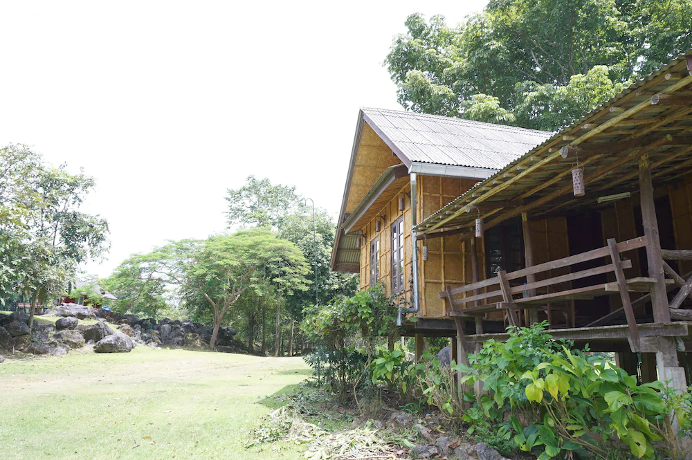 Donsak Orchid Resort
