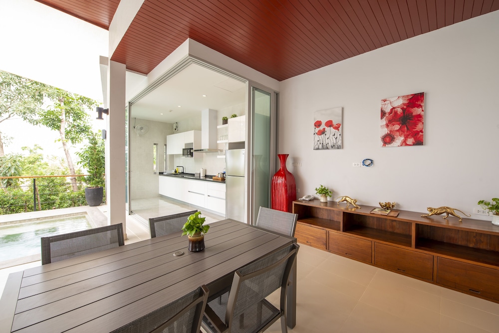 Eranda Pool Spa Villa