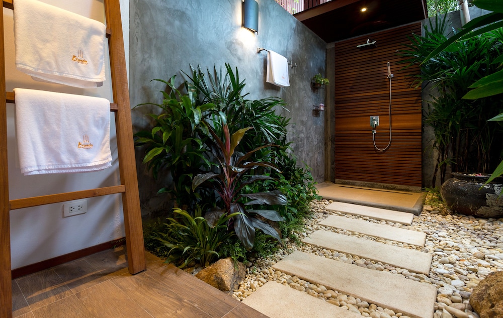 Eranda Pool Spa Villa