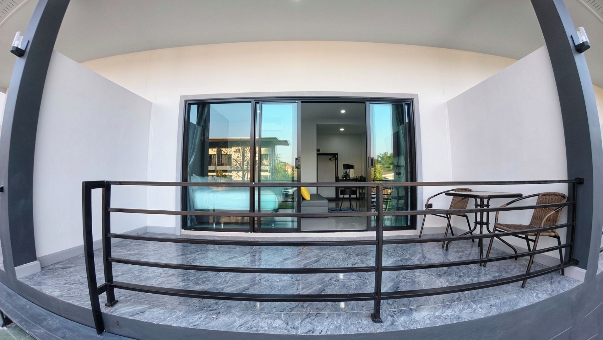 Hillside Premium Hotel