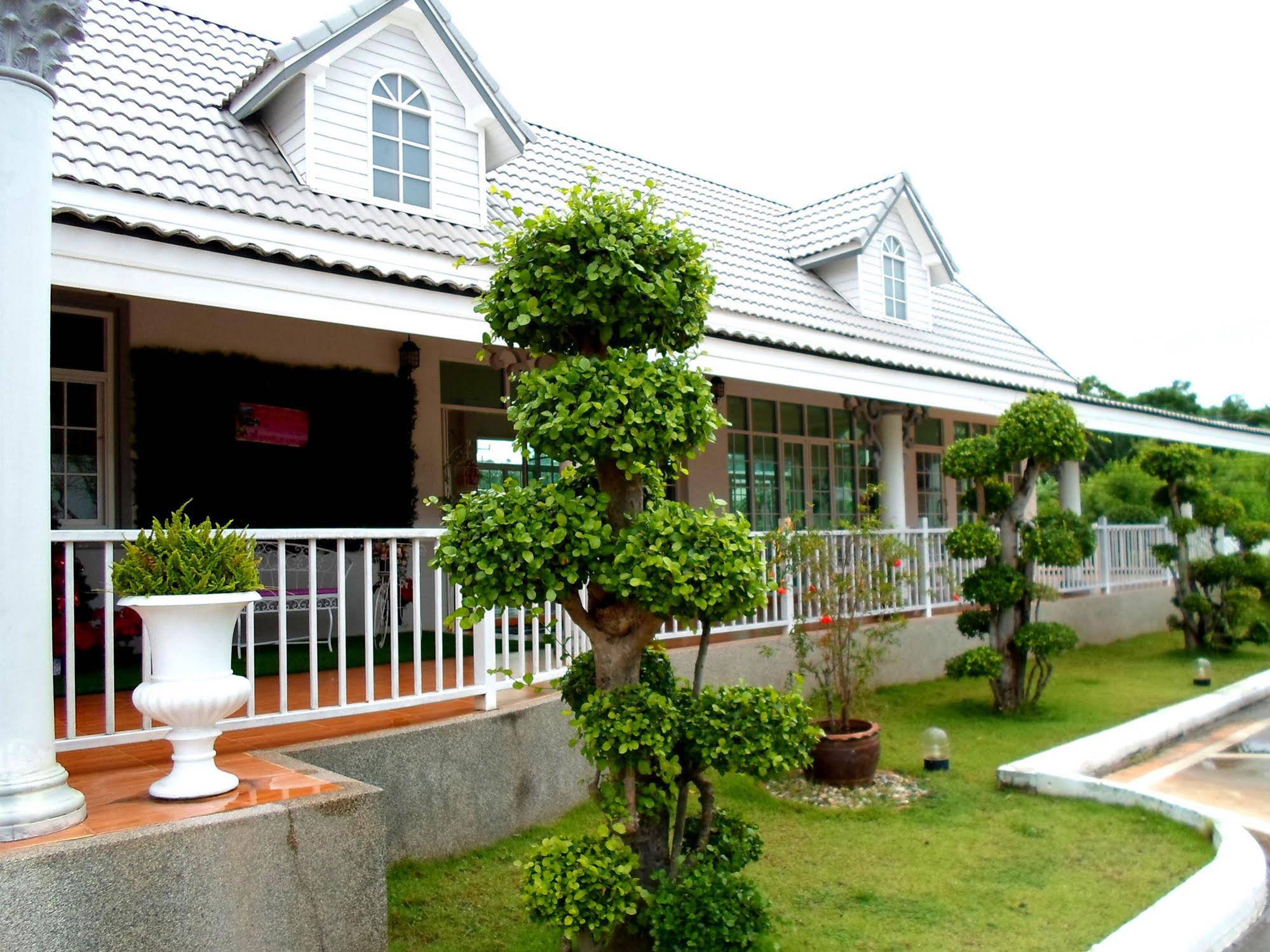 Janrapat Resort & Spa