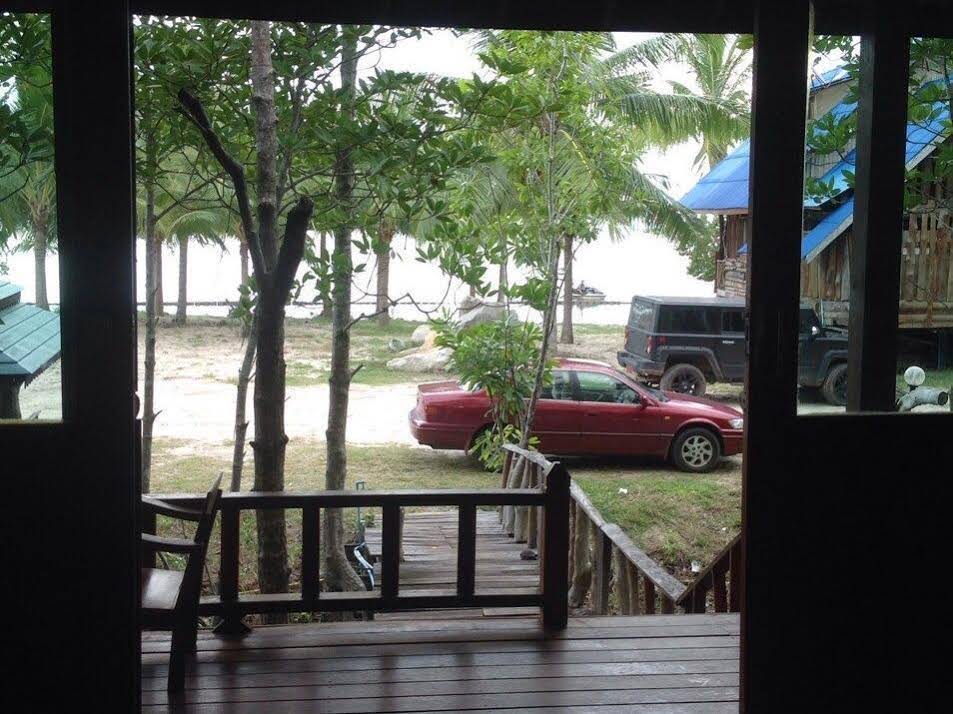 Laem Pho Beach Resort