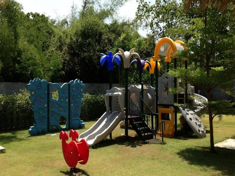 Naraya Riverside Resort