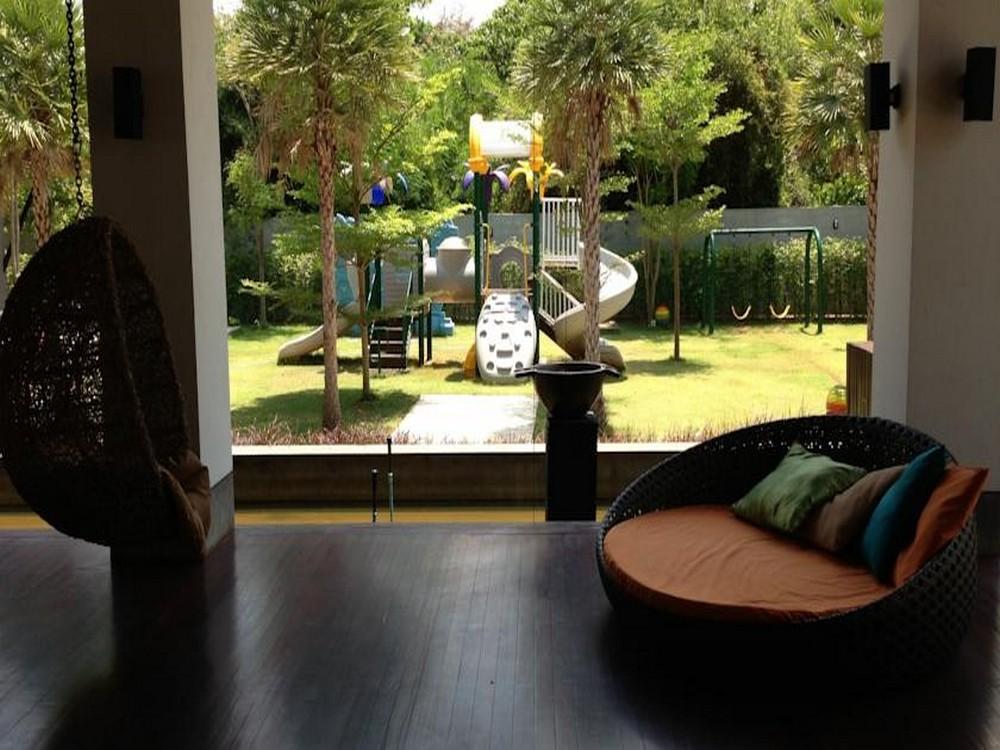 Naraya Riverside Resort