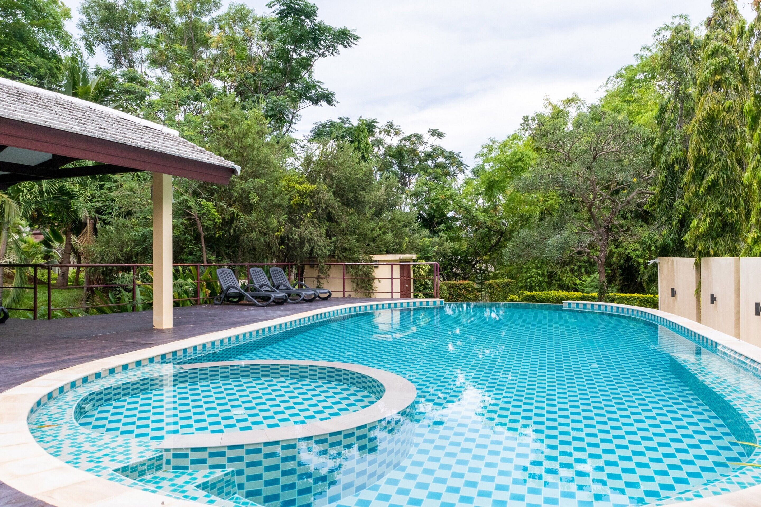 Oyo 929 100 Boutique Hotel