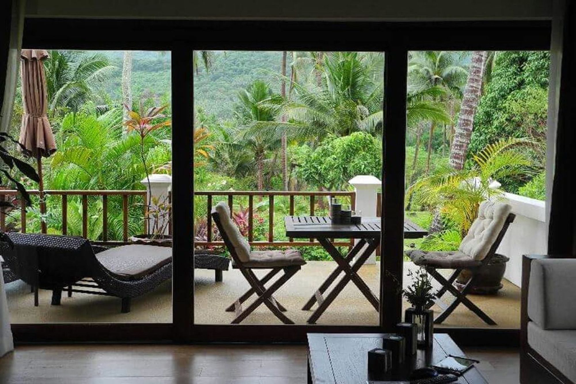 Tropical Season Villa Resort