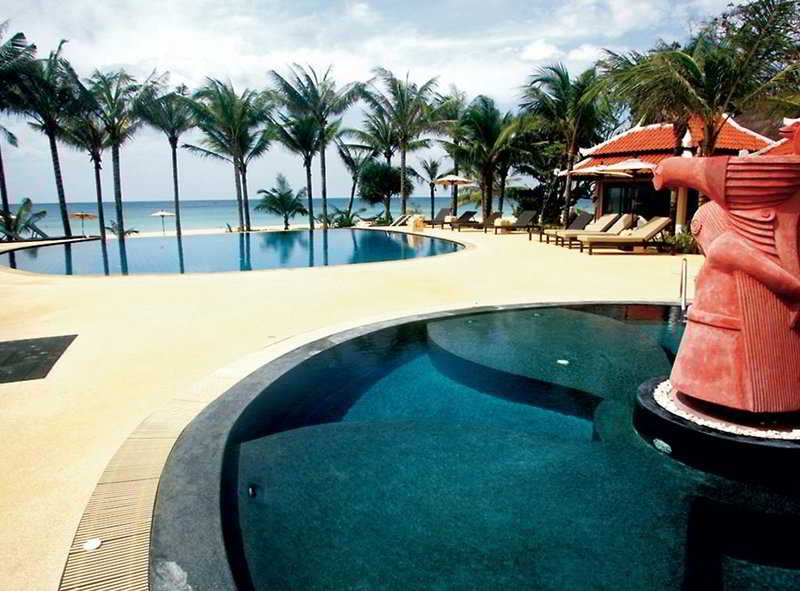 akyra Beach Resort Phuket