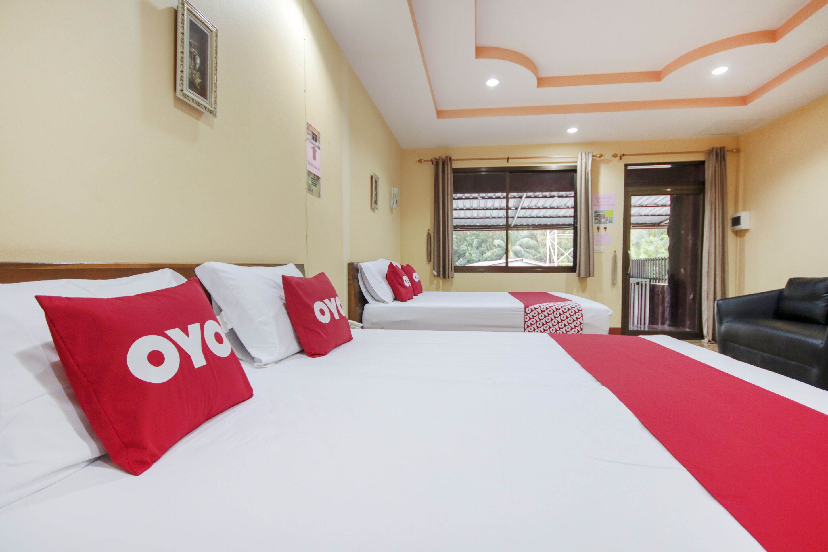 OYO 75331 Hareeya Hotel