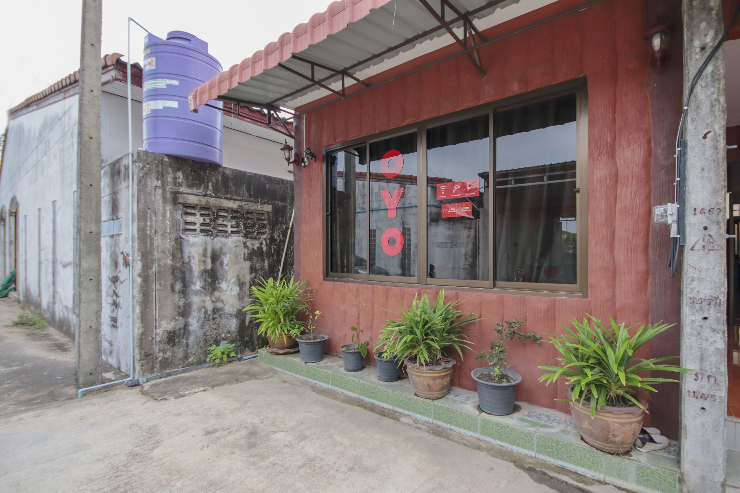 OYO 75331 Hareeya Hotel