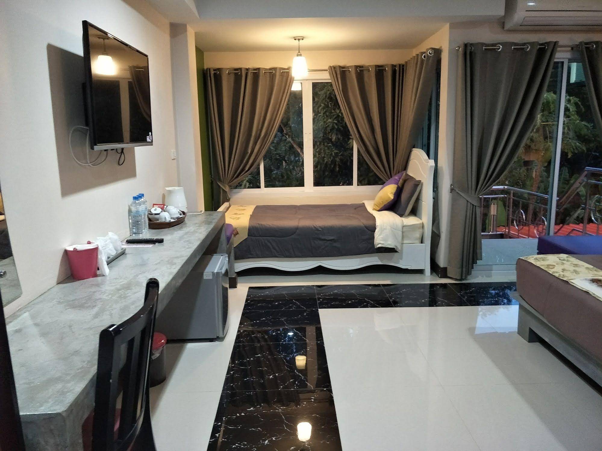 Raiwin Place