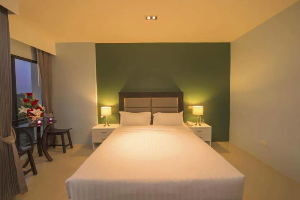 Sixty Six Place Hotel