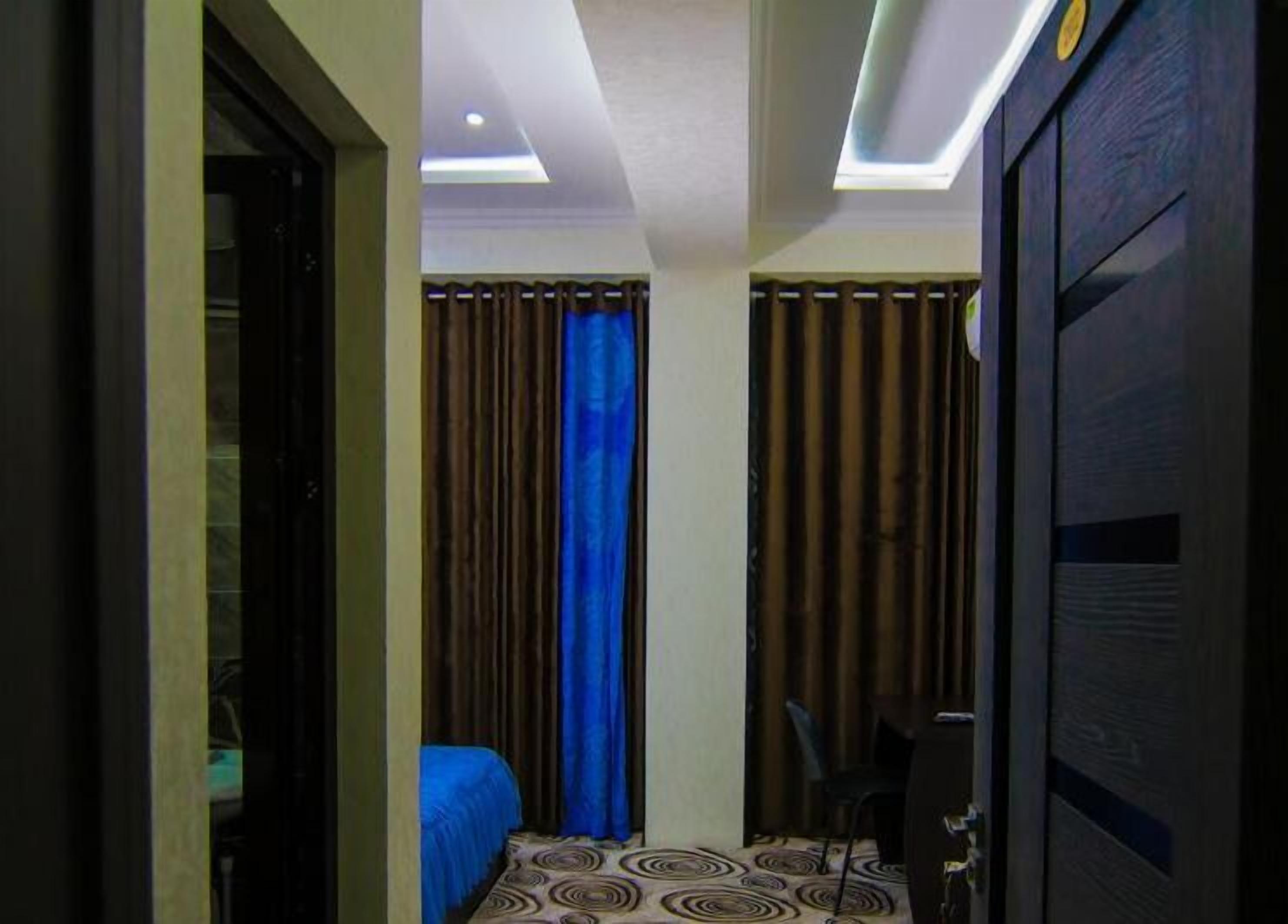 Hotel Buston