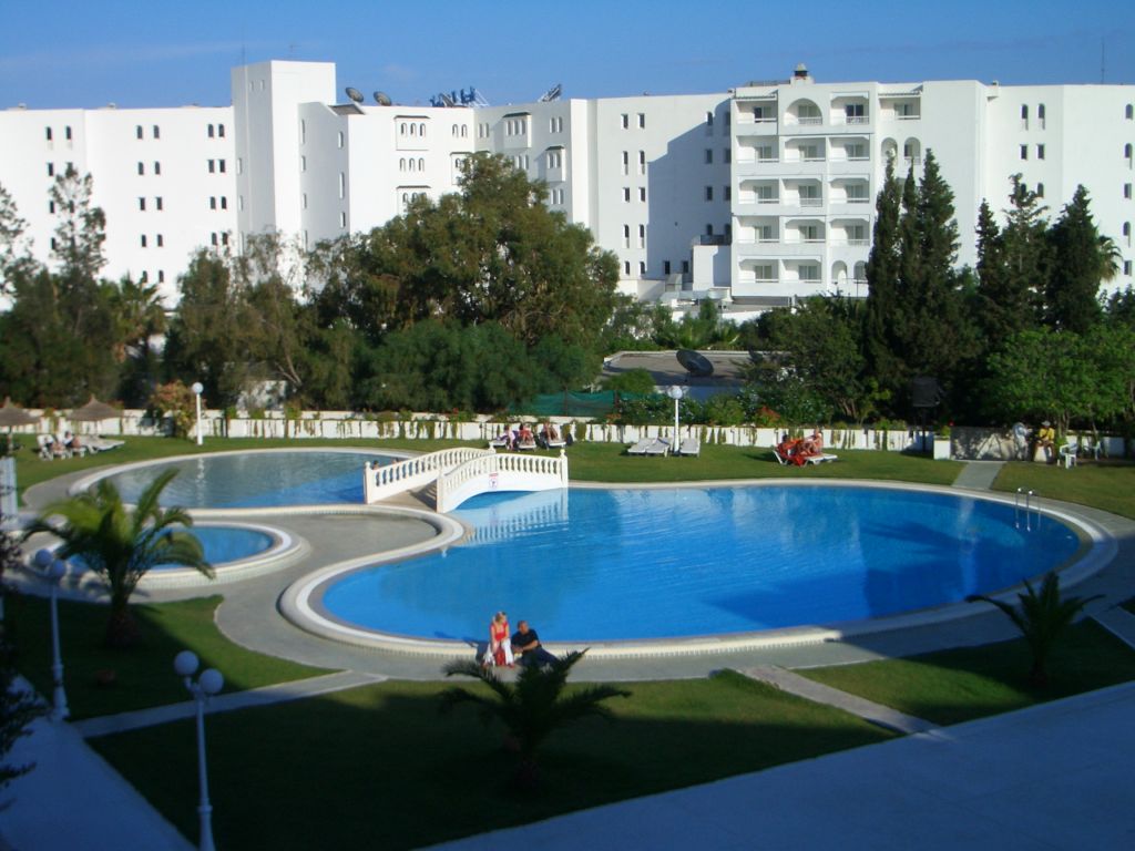 Le Zenith Hotel