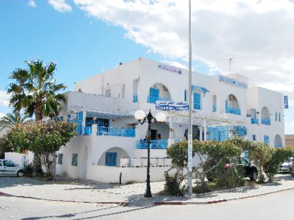 Corniche Palace